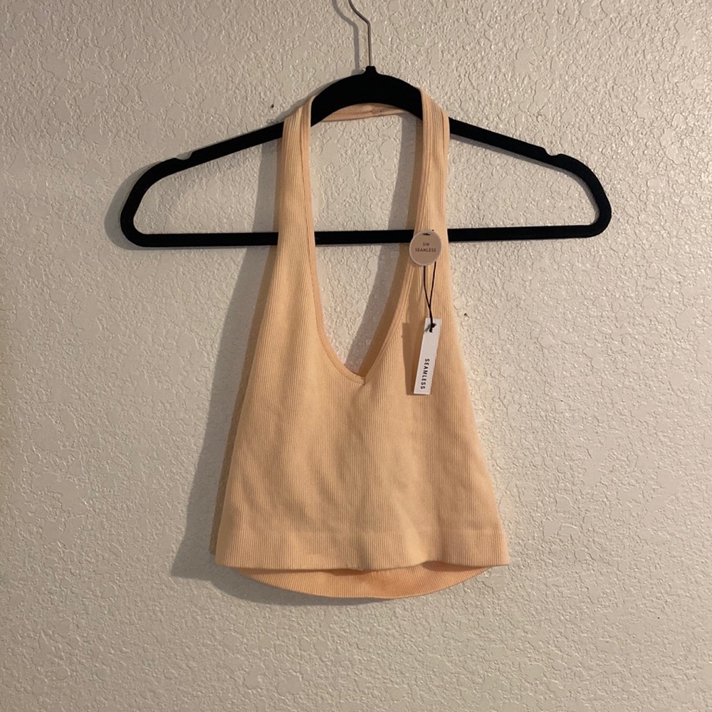 Women’s seamless halter top